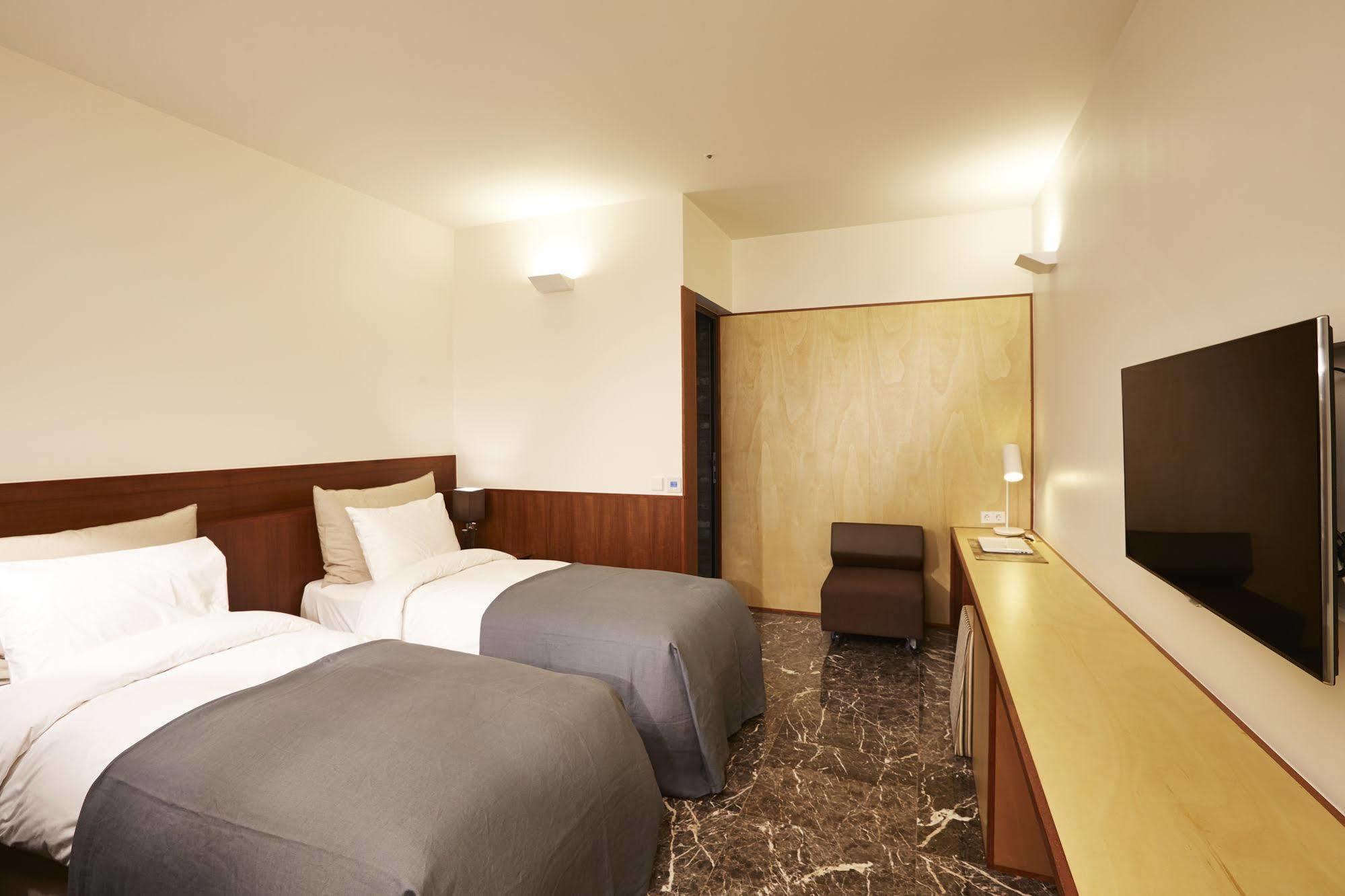 Snow Hotel Seul Zewnętrze zdjęcie